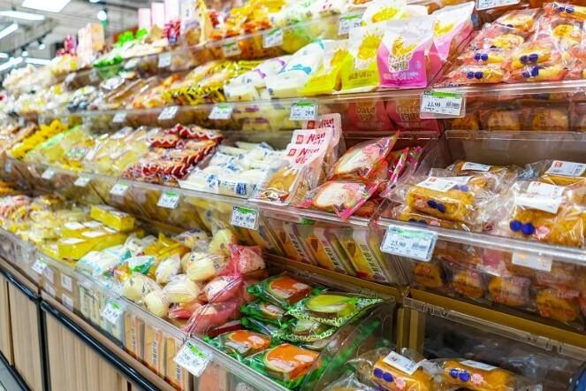 最小包装食品也该标注生产日期丨时评